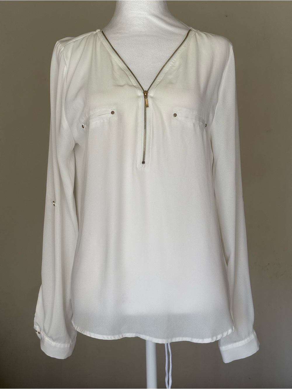 Active USA Ivory Long-Sleeve V-Neck Zip Blouse